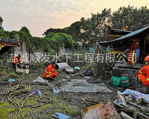 吴川水下管道铺设施工